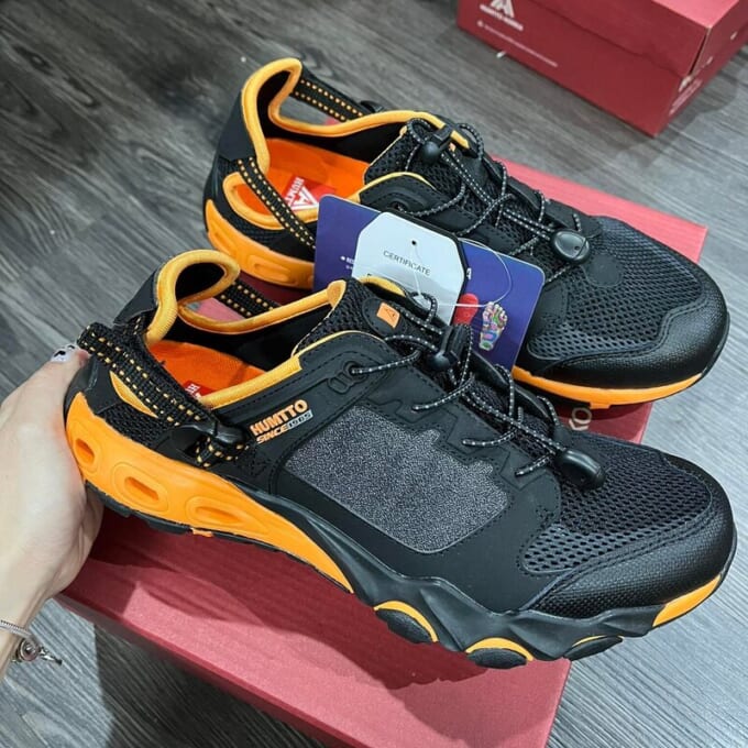 Giày đi nước dã ngoại nam Humtto 630101A