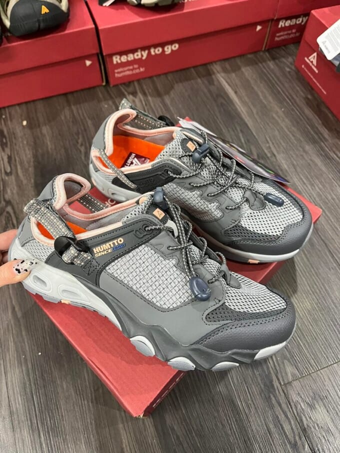 Giày đi nước dã ngoại nữ Humtto 630101B